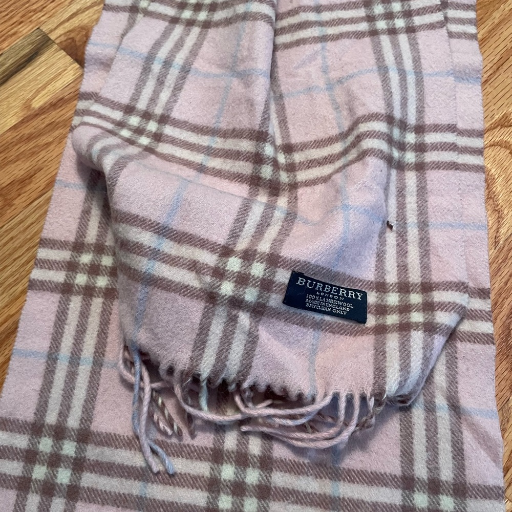 Burberry wool scarf